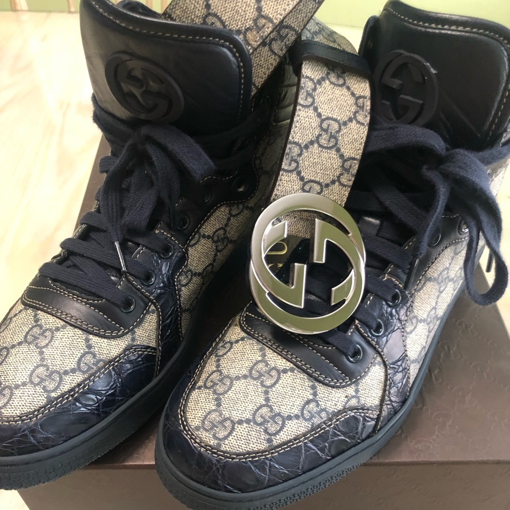 Gucci shoes and belt
